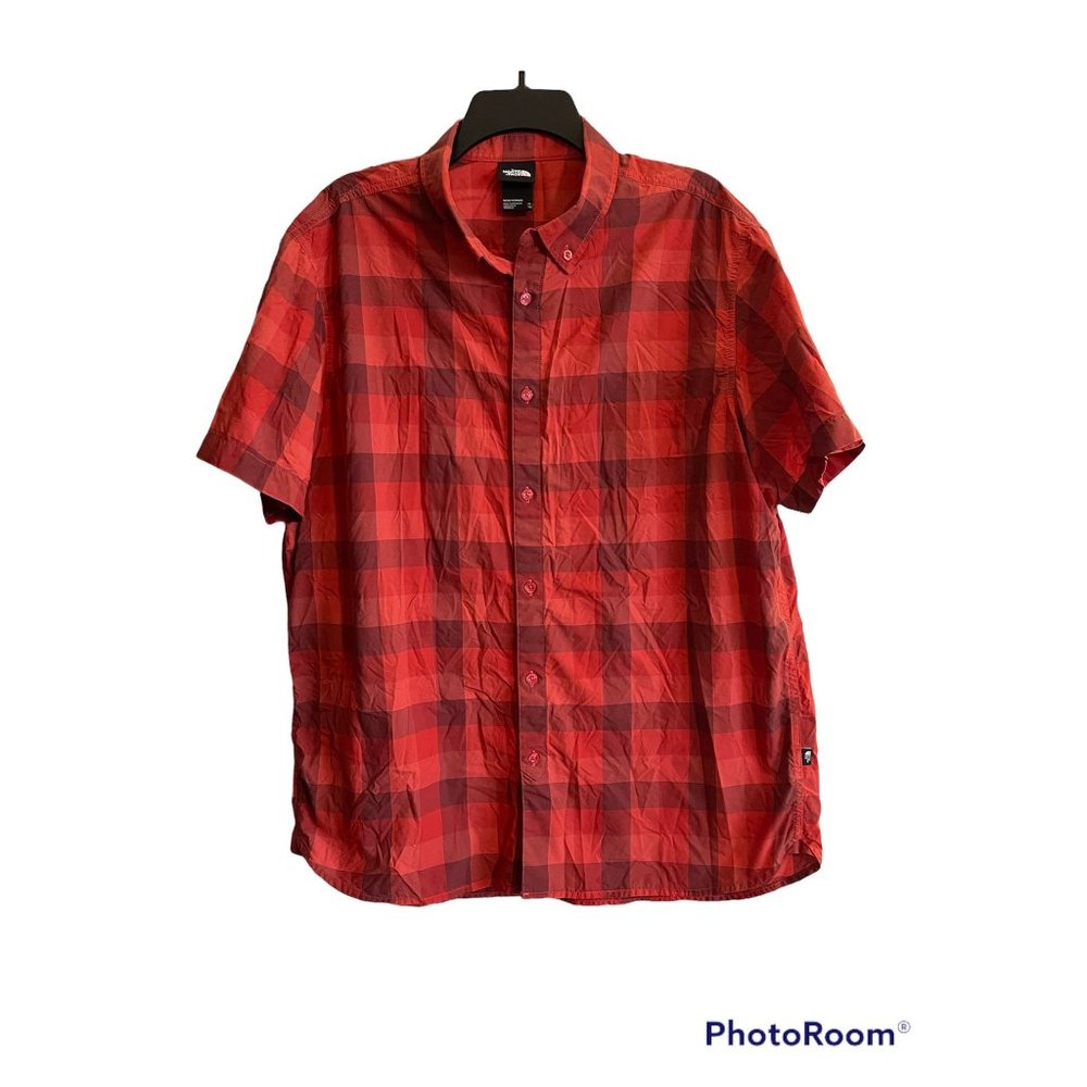 North Face Red Plaid Button Down sz XL